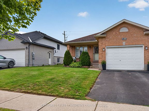 3rd image of 70 Juniper Cres