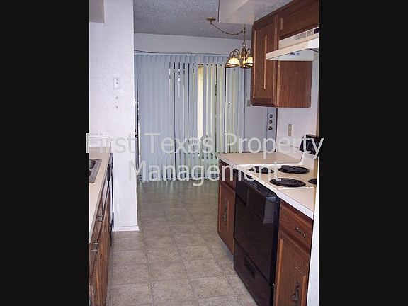 5th image of 2710 Winding Creek Dr