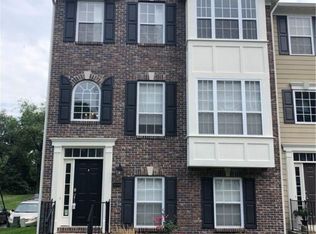 9094 Demarest Dr, Fishers, IN 46038