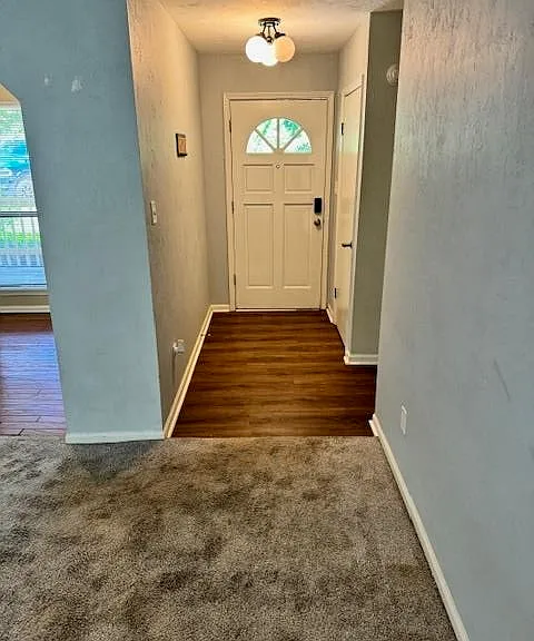 1804 S Magnolia Dr — Photo 2