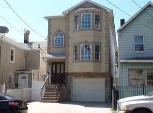13 Foundry St, Newark, NJ 07105