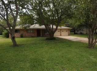 705 W 3rd St, Eddy, TX 76524
