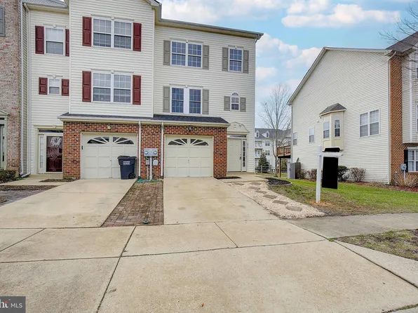 270 Cambridge Pl, Prince Frederick, MD 20678
