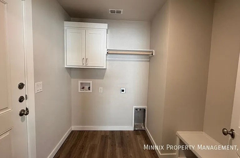 7704 Elm Ave — Photo 5