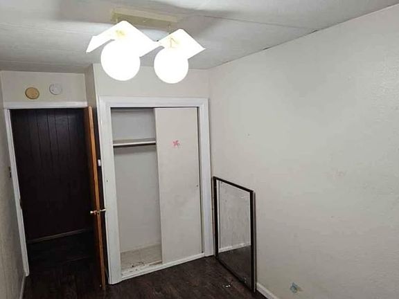 3rd image of 134 East Ave