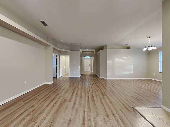 3rd image of 15502 Martinmeadow Dr