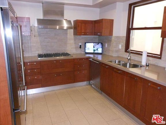 5th image of 1929 Selby Ave APT 201