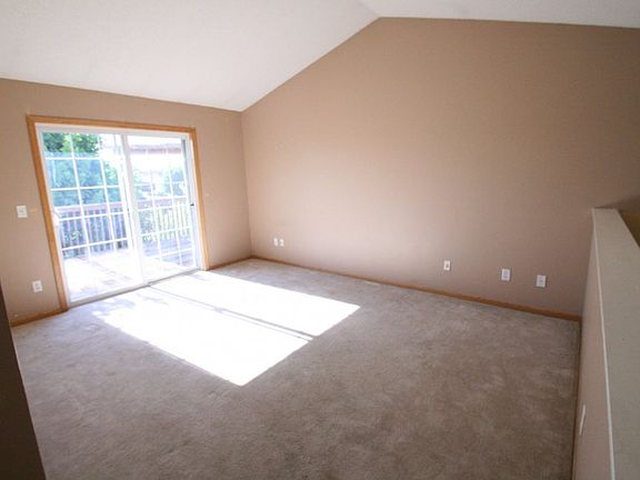 5th image of 812 Lindsey Ln