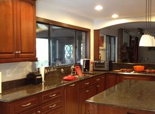 6439 Wood Valley Rd, Jacksonville, FL 32217