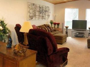 1163 11th St SE, Bandon, OR 97411