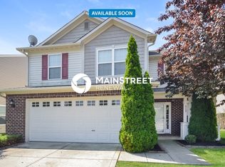 713 Bridgebend Run, Greenwood, IN 46143