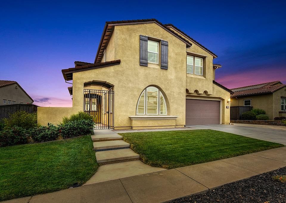 1st image of 2523 Wycliffe Way