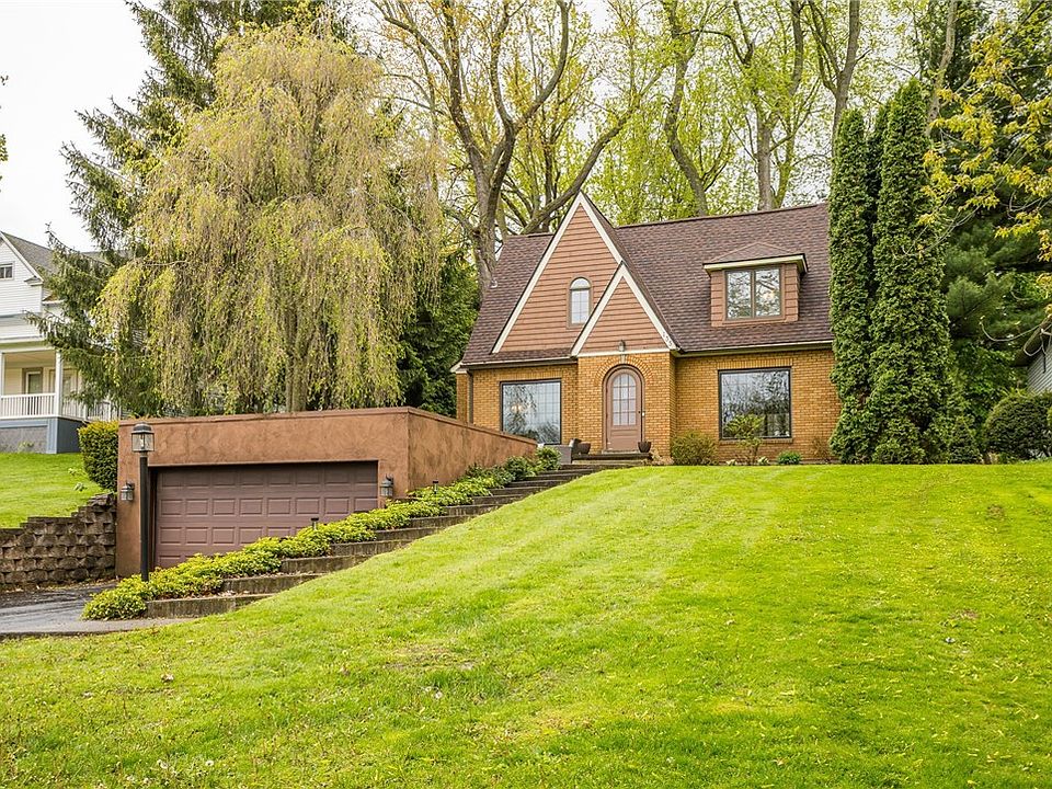 1st image of 135 Maplewood Ave