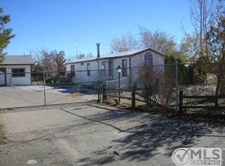 4532 Dos Palmas Rd, Phelan, CA 92371