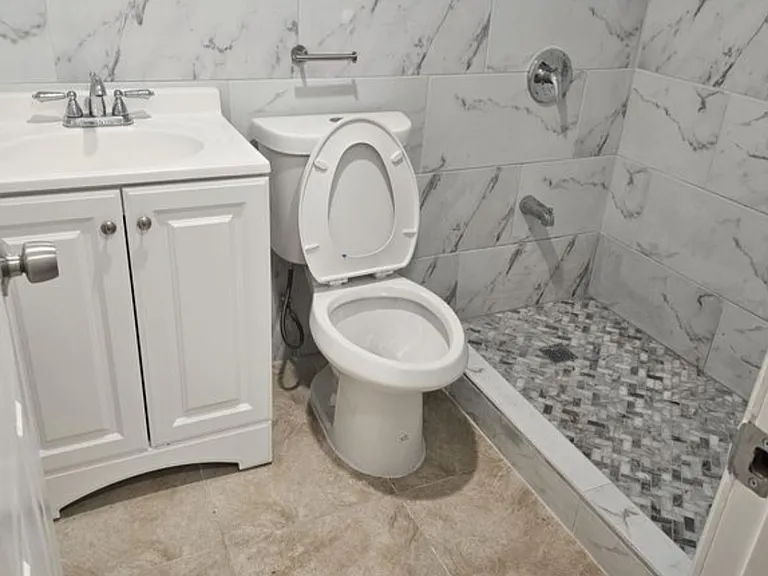 1273 Arnow Ave #2G — Photo 4