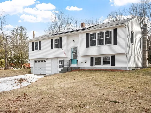 225 Leominster Rd, Lunenburg, MA 01462
