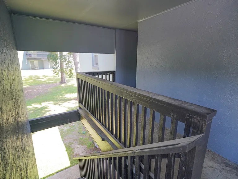 2325 W Pensacola St #223 — Photo 2