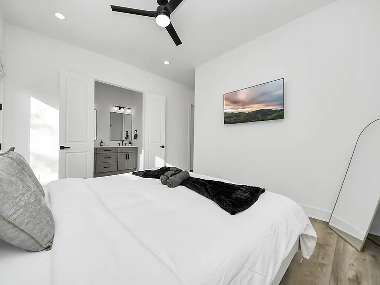 3909 Maggie St — Photo 42
