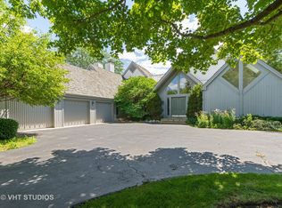 24 Hallbraith Ct, North Barrington, IL