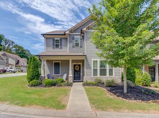 6052 Harbour Mist Dr, Flowery Branch, GA 30542