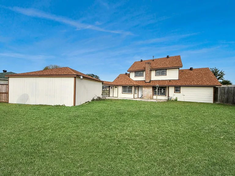 15423 Ridingwood Dr — Photo 36