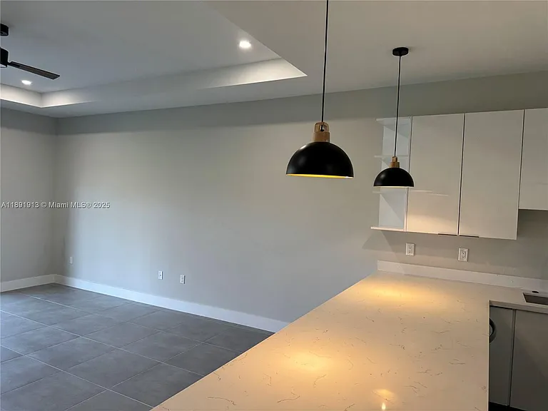 4876 30th St SW #4876 — Photo 3