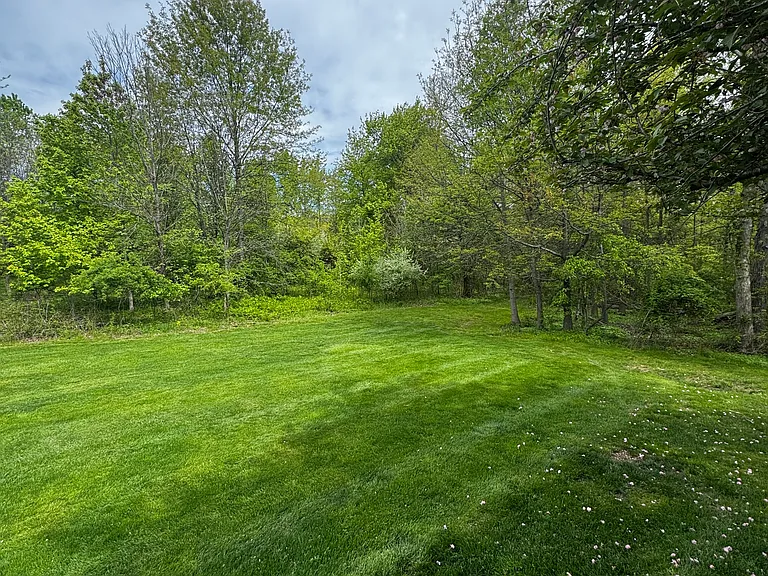 1015 Partridge Pl — Photo 2