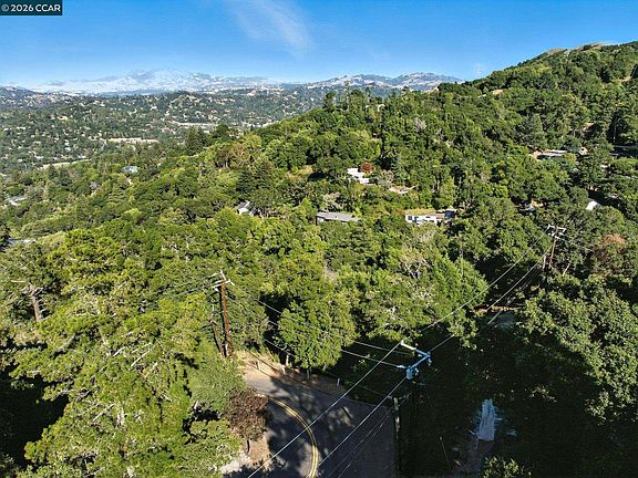 4th image of Camino Del Monte