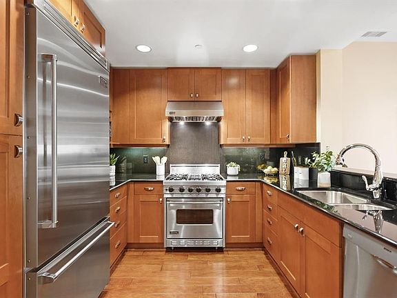 2nd image of 800 High St APT 115