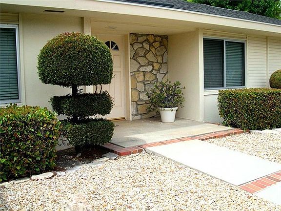 2nd image of 28505 Golden Meadow Dr