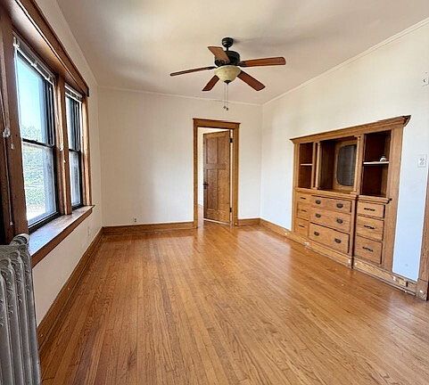3rd image of 2325 N Sawyer Ave #2R