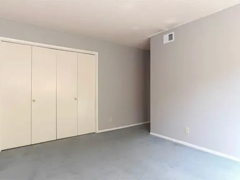 8271 Winterwood Ave — Photo 5