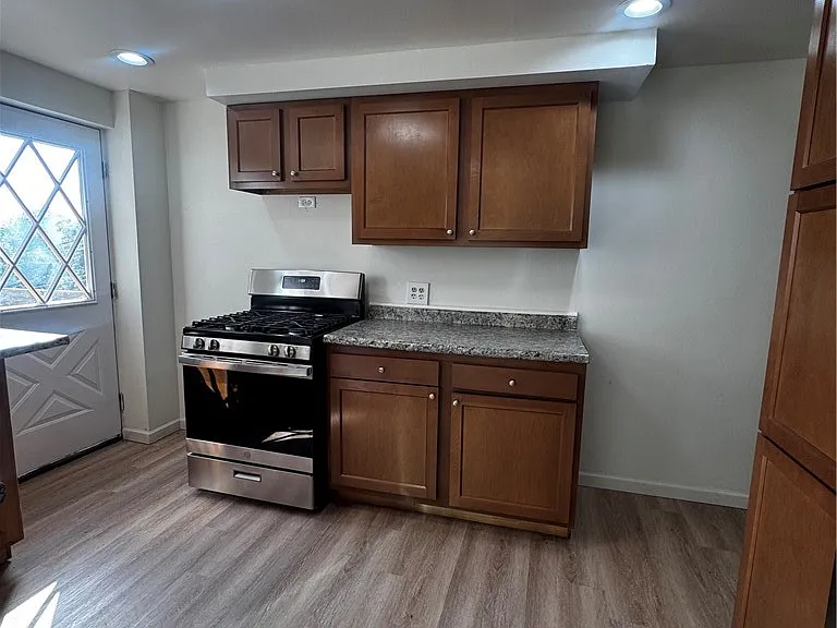 790 Highland Ave — Photo 7