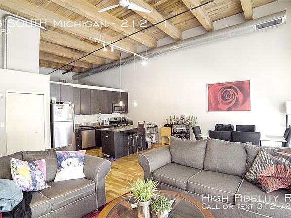 4th image of 2303 S Michigan Ave #212-1