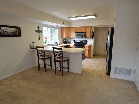 2nd image of 21585 E 39th Ave