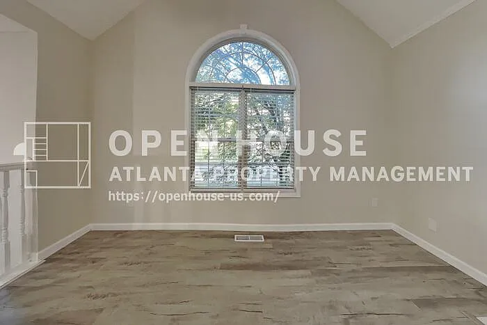 4 bed, 3.0 bath, 1943 sqft, $2,150 — Photo 4
