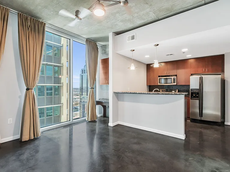 415 Church St #2107 — Photo 14