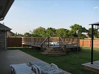 2nd image of 404 Locksley Ct