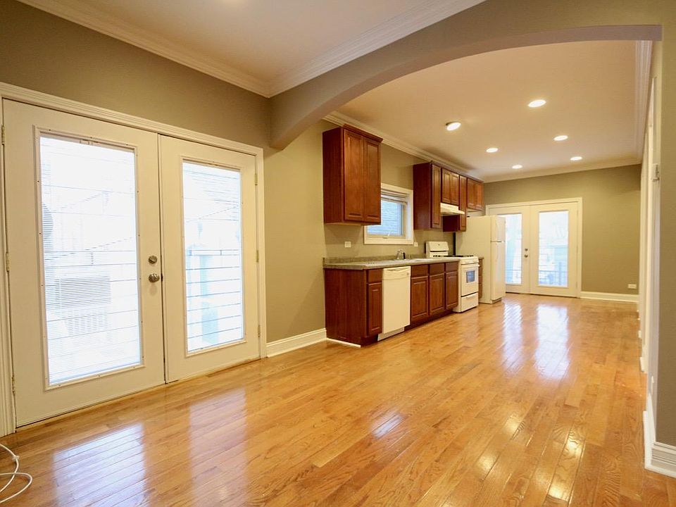 1st image of 816 N Hermitage Ave APT 1R
