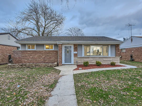 1355 Burnham Ave, Calumet City, IL 60409