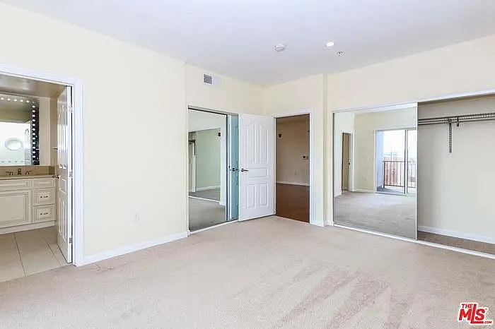 155 S Oxford Ave #203 — Photo 8