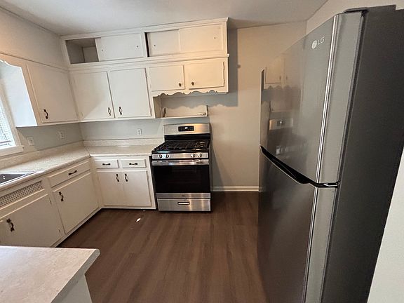 5th image of 1445 Clairmont Rd Unit B