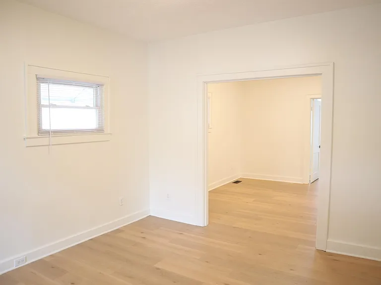 535 Lilly Ave — Photo 5