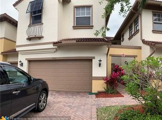 5944 NW 117th Dr, Pompano Beach, FL 33076