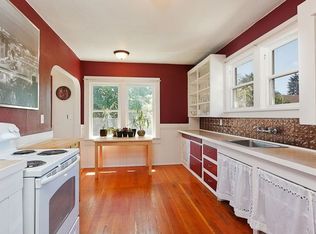 558 N Holland St, Portland, OR 97217