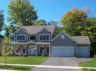 40 W Ham Cir, North Chili, NY 14514