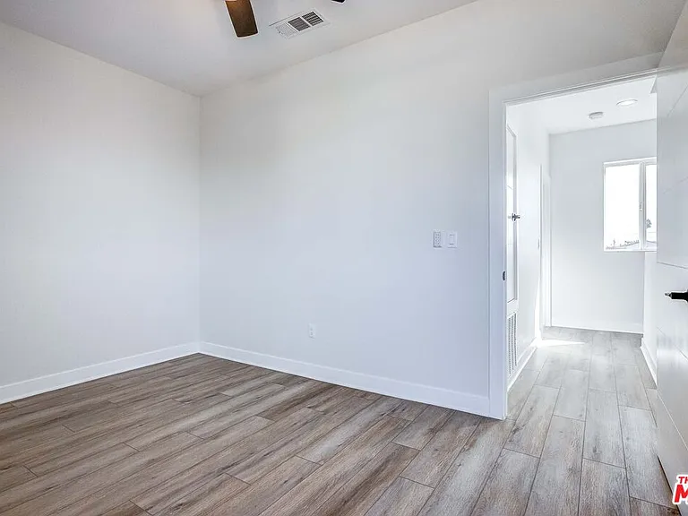 624 W 83rd St #1/2 — Photo 24