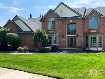43315 Chardonnay Dr, Sterling Heights, MI, 48314