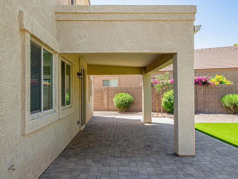 17186 W Lisbon Ln — Photo 40