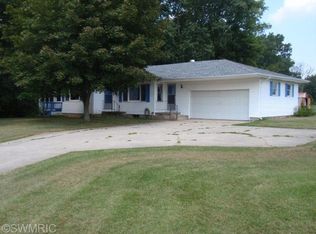 12584 Central St, White Pigeon, MI 49099